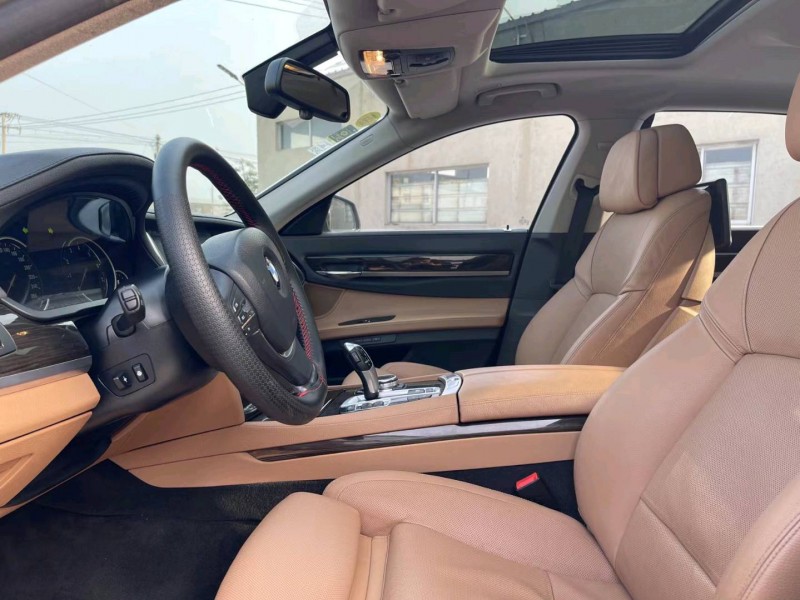 济宁14年宝马7系4