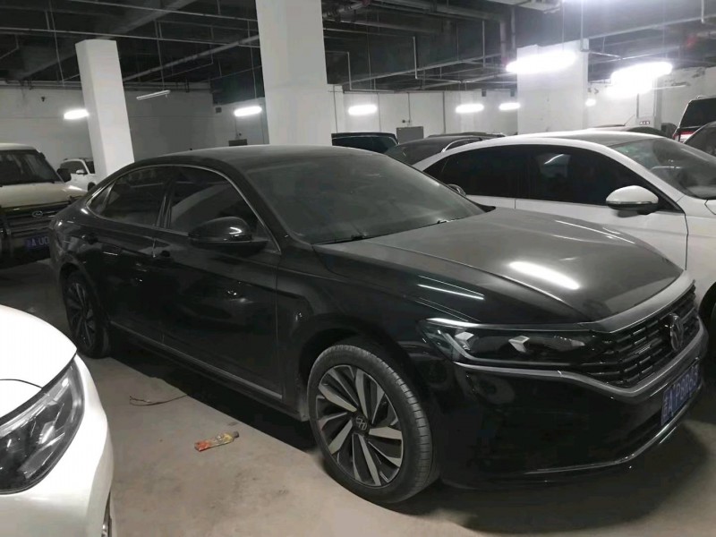 重庆22年大众帕萨特1