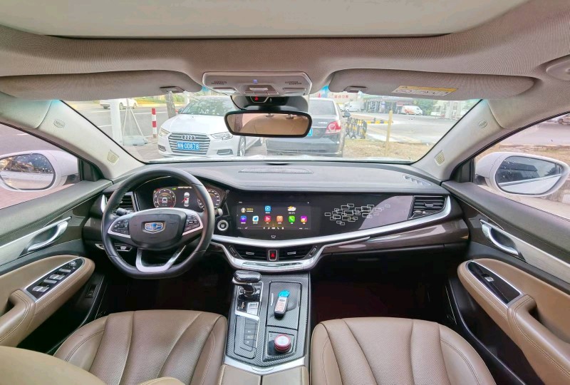 东莞18年吉利博瑞8