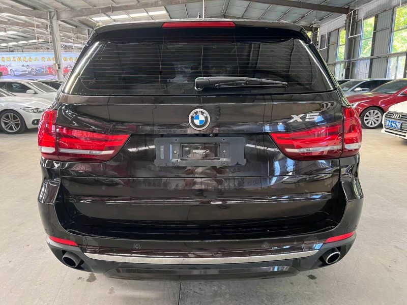 济宁16年宝马X59