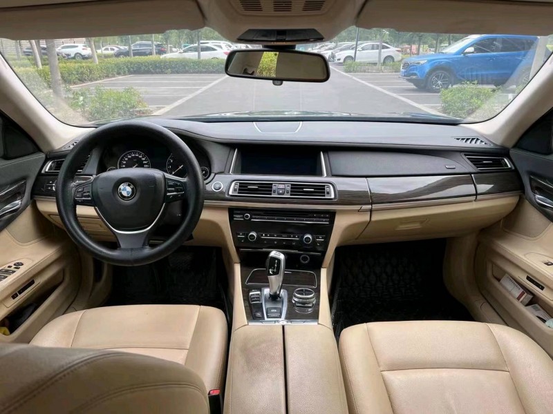 济宁15年宝马7系4