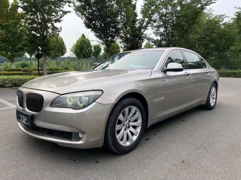 济宁12年宝马7系2