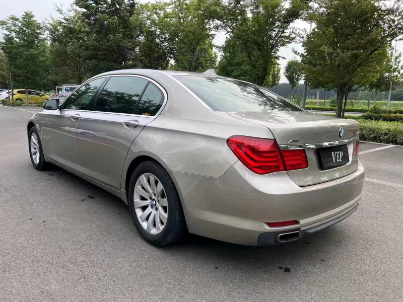 济宁12年宝马7系7