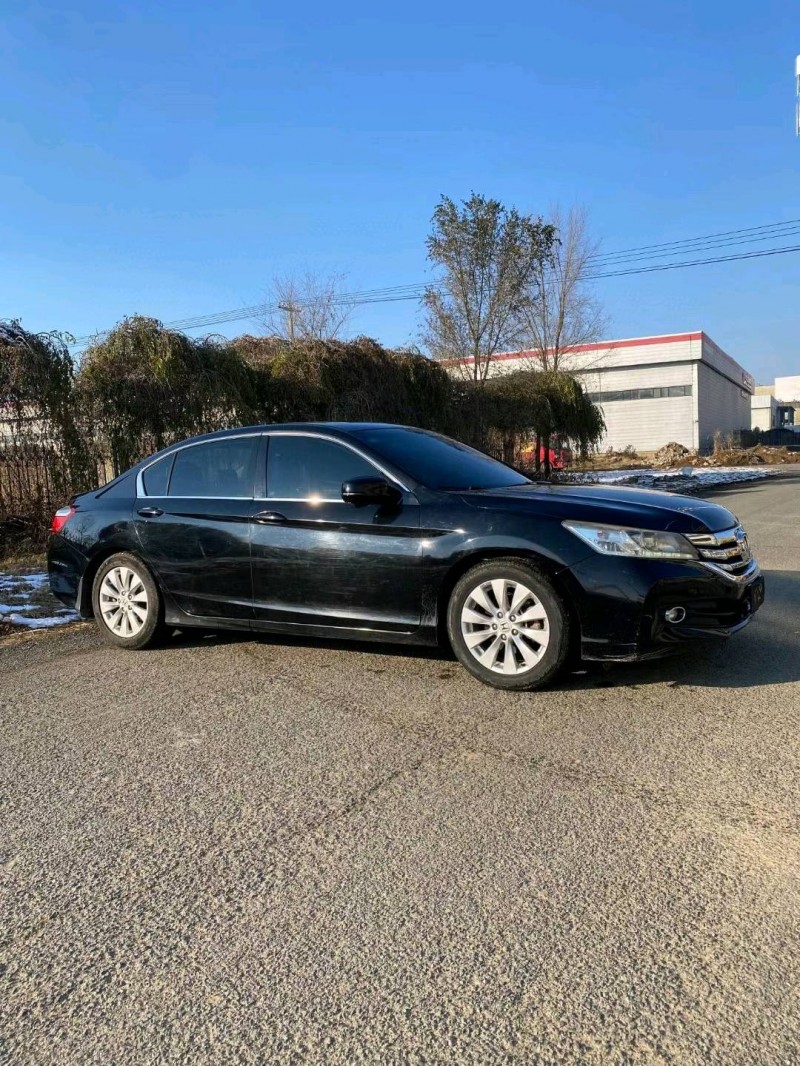 沈阳14年本田雅阁2