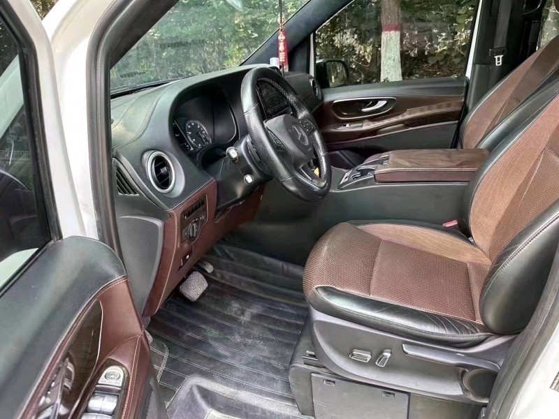 枣庄17年奔驰威霆5