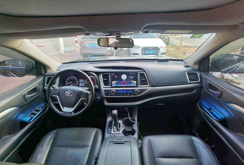 东莞15年丰田汉兰达8