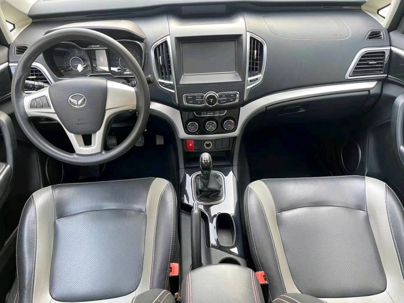 济宁17年北汽幻速H35