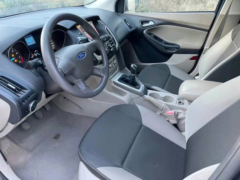 济宁15年福特福克斯6