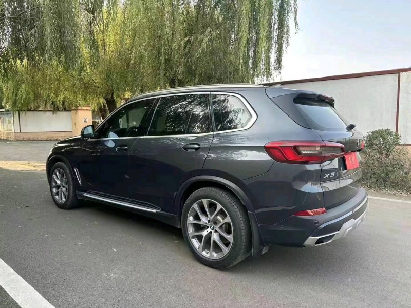 青岛20年宝马X53
