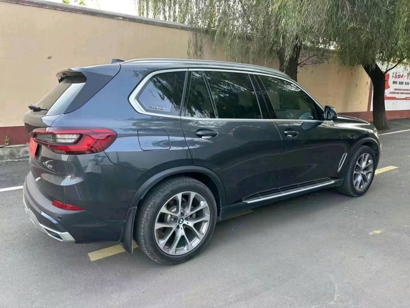 青岛20年宝马X54