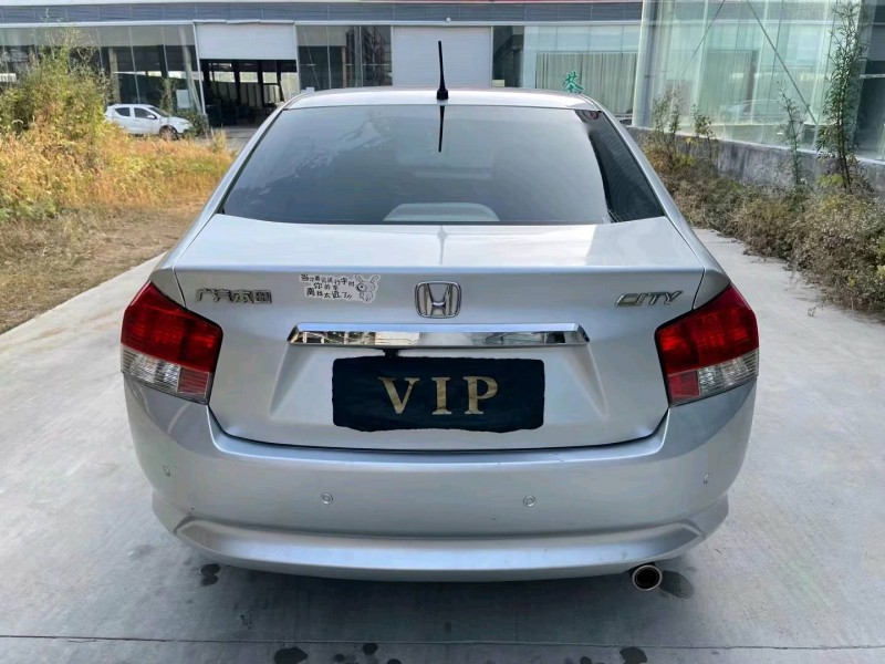 济宁11年本田锋范9