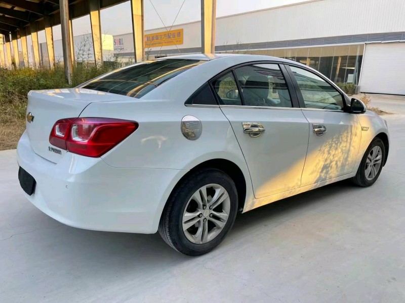 济南16年雪佛兰科鲁兹8