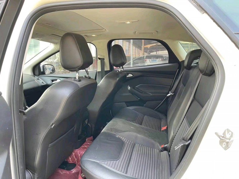 济南16年福特福克斯4