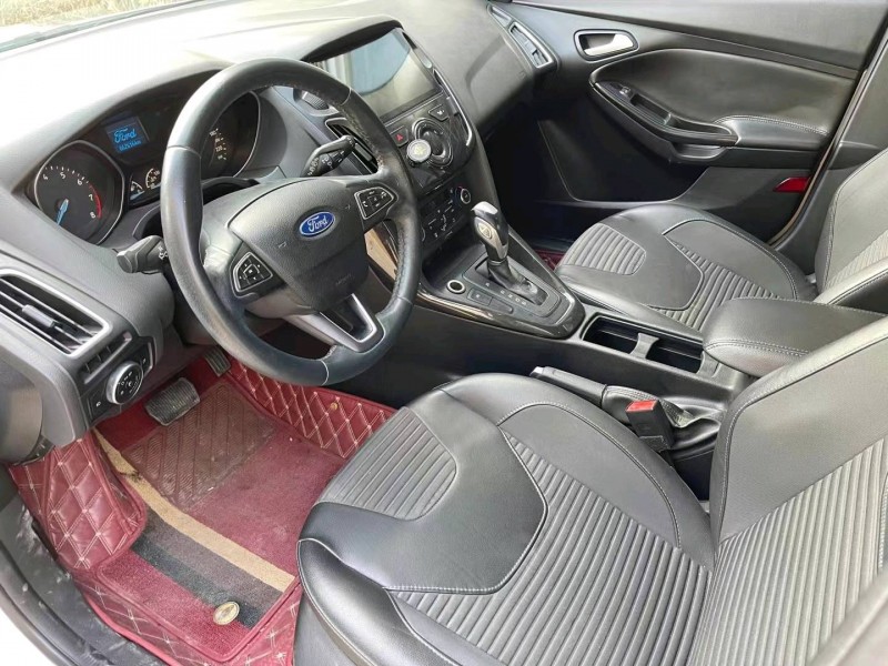 济南16年福特福克斯6