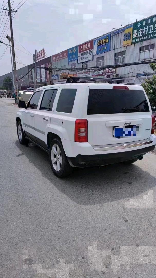 济南14年Jeep自由客3