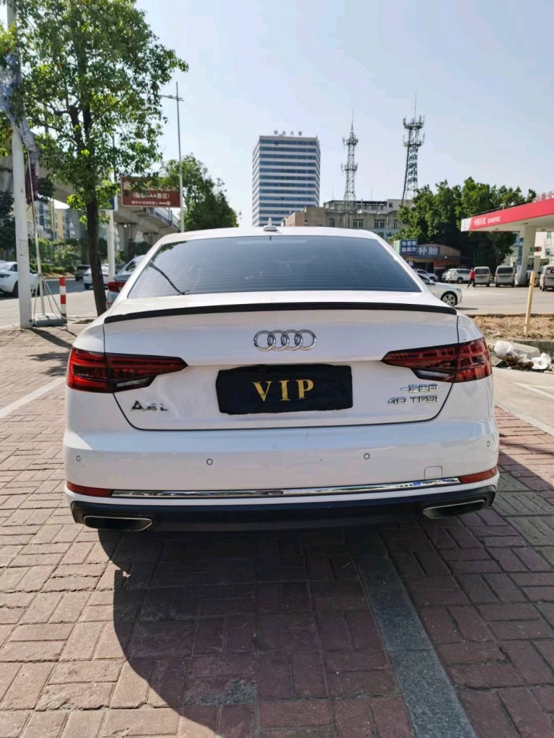 东莞18年奥迪A4L9