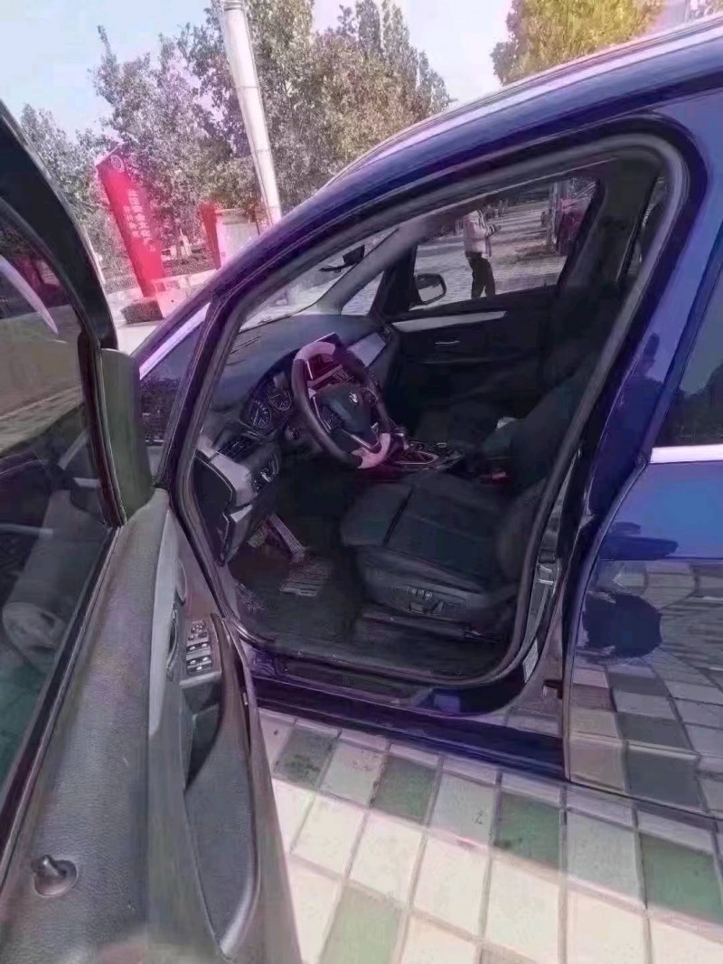 北京18年宝马2系4