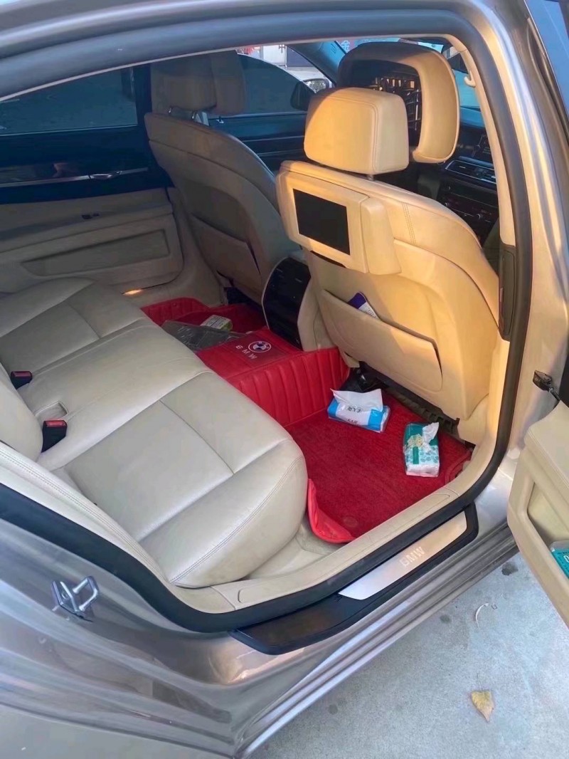 北京11年宝马7系5