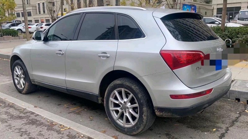 北京12年奥迪Q56