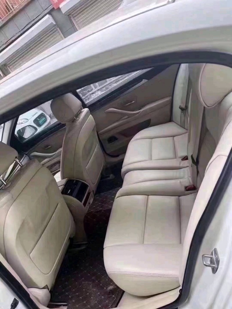 北京14年宝马5系8