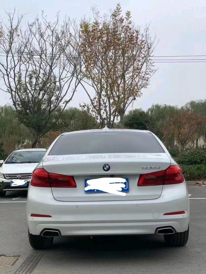 北京18年宝马5系8