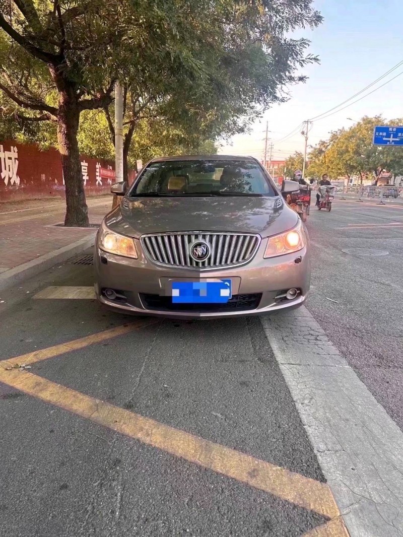 北京10年别克君越1