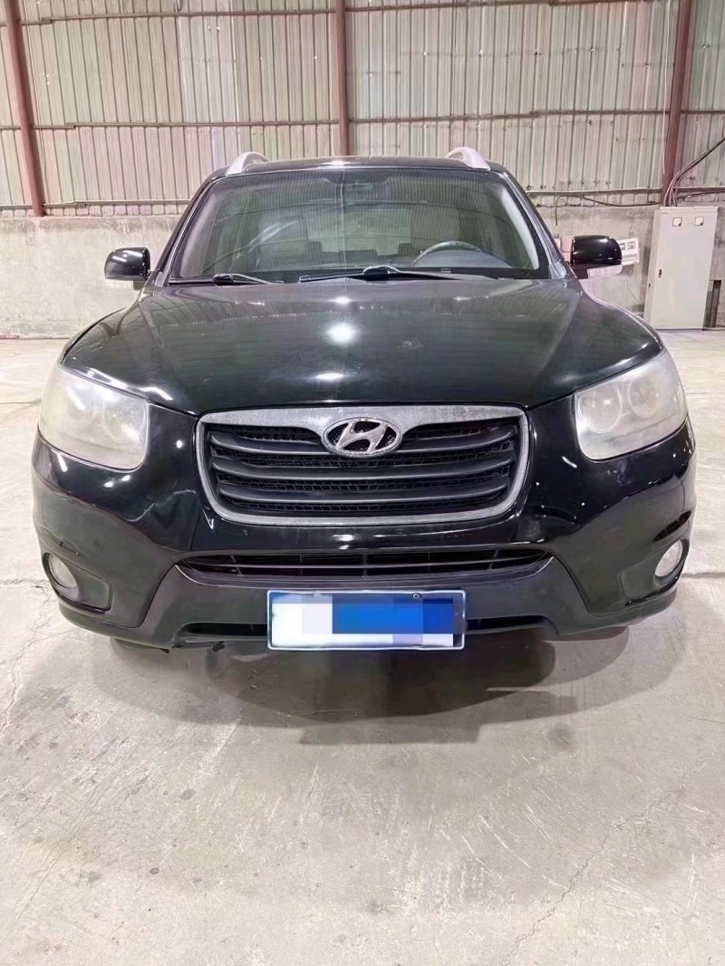 廊坊10年现代新胜达1