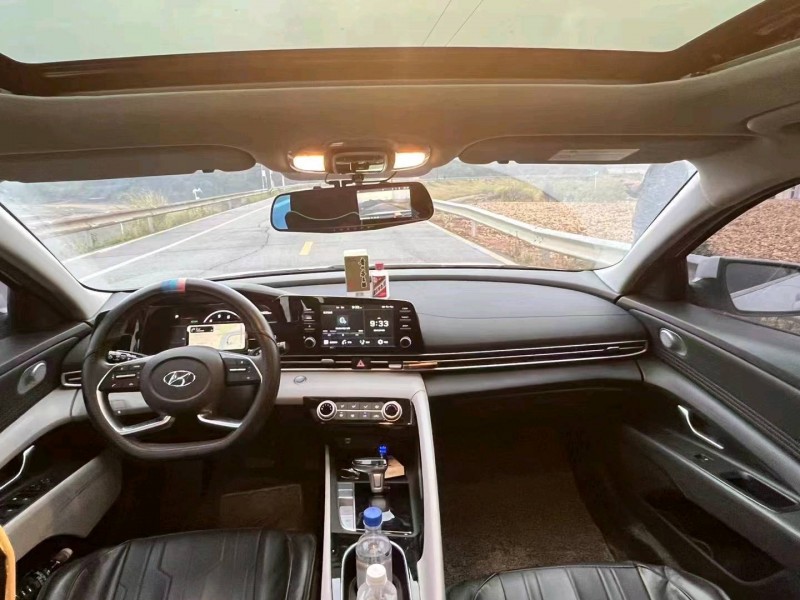 邯郸21年现代伊兰特3