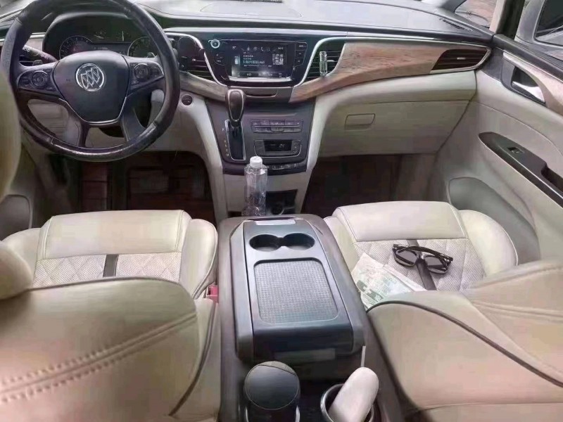 石家庄19年别克GL85