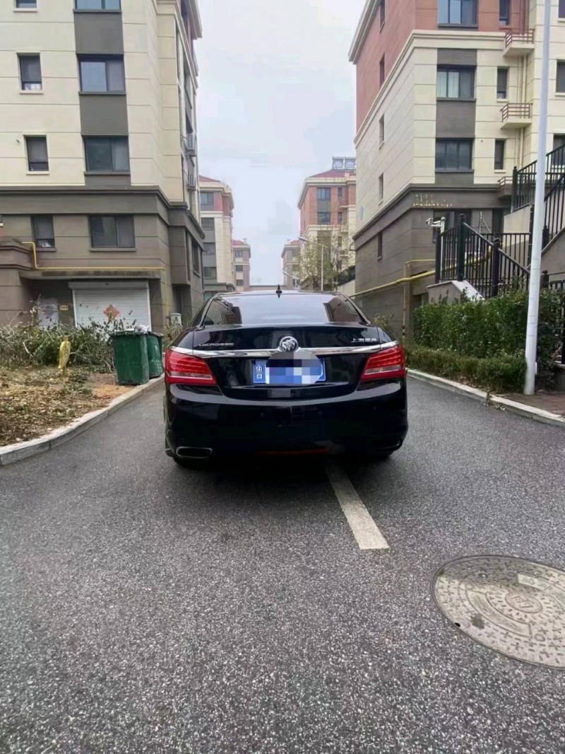 青岛14年别克君越6