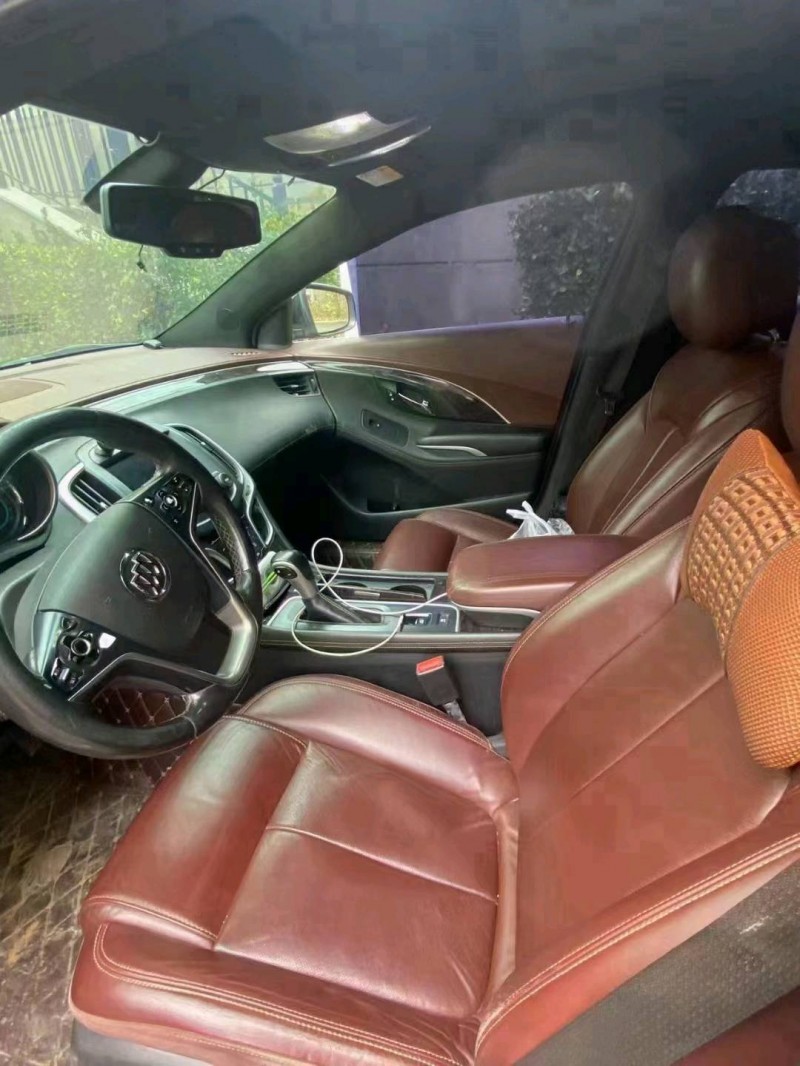 青岛14年别克君越7