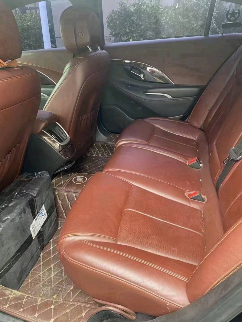 青岛14年别克君越8