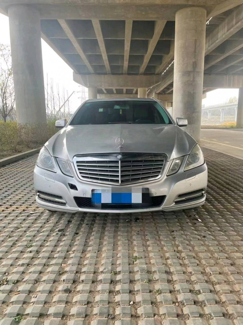 青岛13年奔驰E7