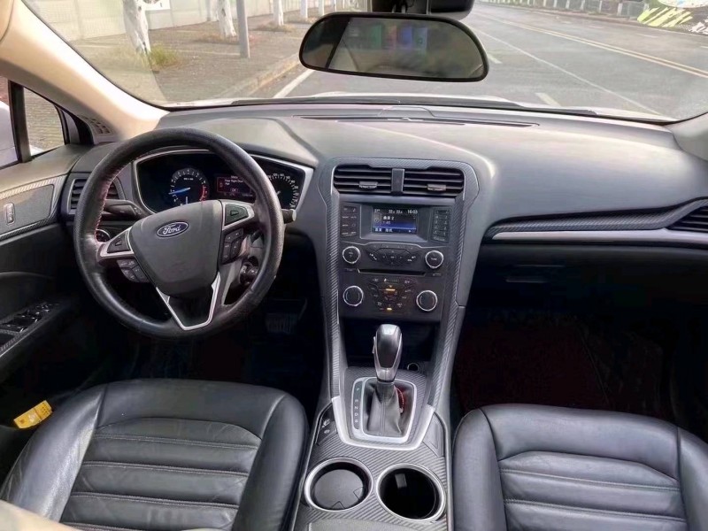 重庆16年福特蒙迪欧2