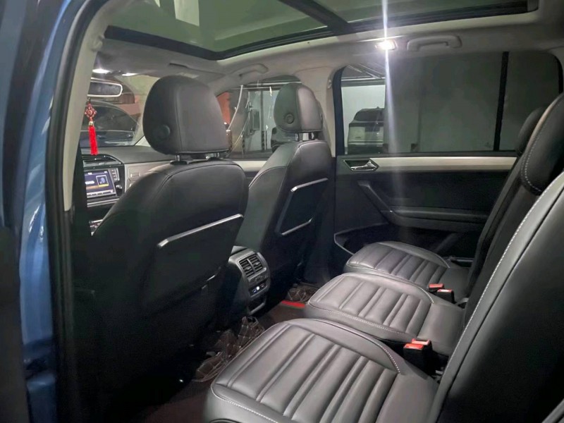 济南22年大众途安5