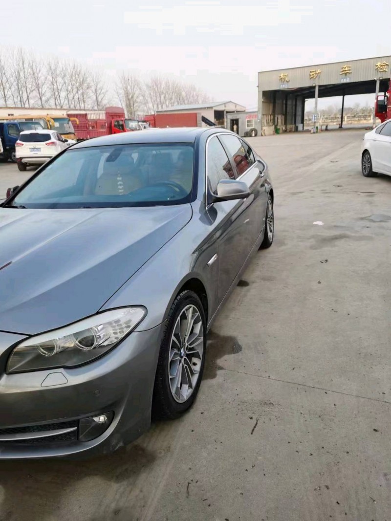 北京12年宝马5系5