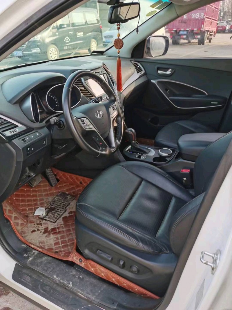 北京15年现代新胜达3