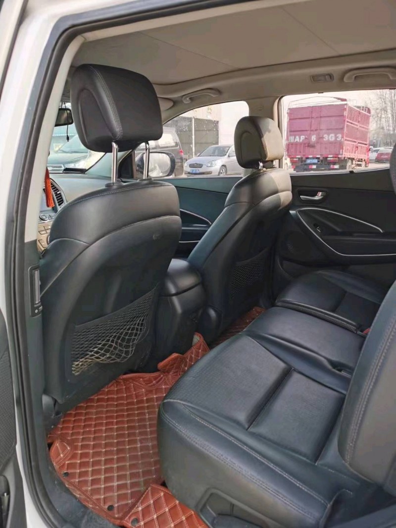 北京15年现代新胜达4