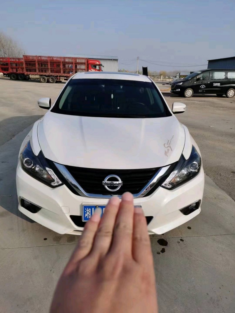 北京18年日产天籁1