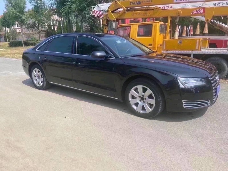 北京12年奥迪A8L2