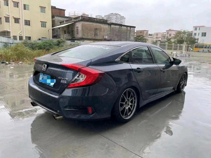 广州17年本田思域8