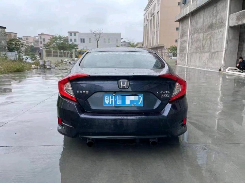 广州17年本田思域9