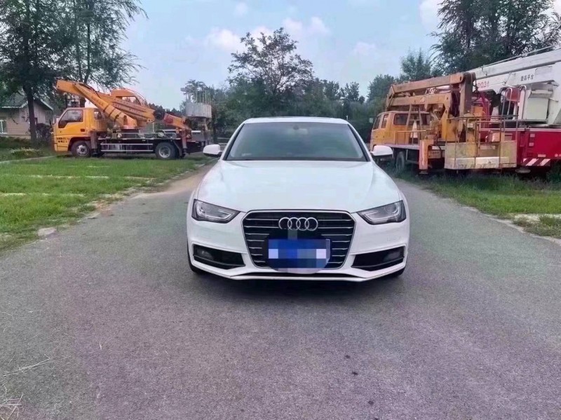 北京16年奥迪A4L1