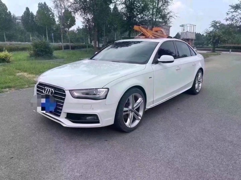 北京16年奥迪A4L8