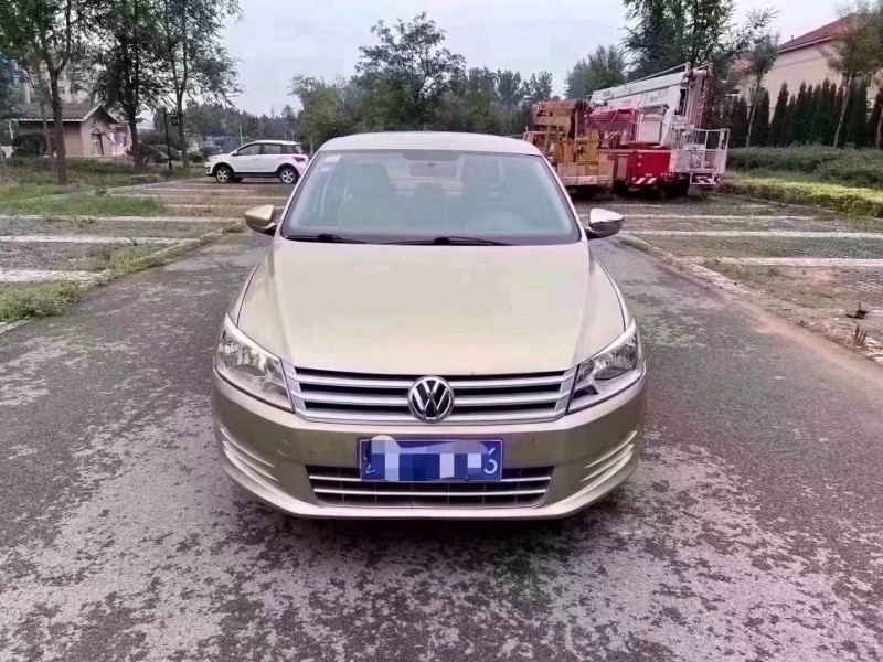 北京14年大众桑塔纳1