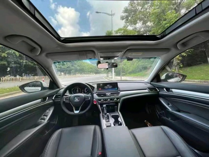 东莞21年本田雅阁6