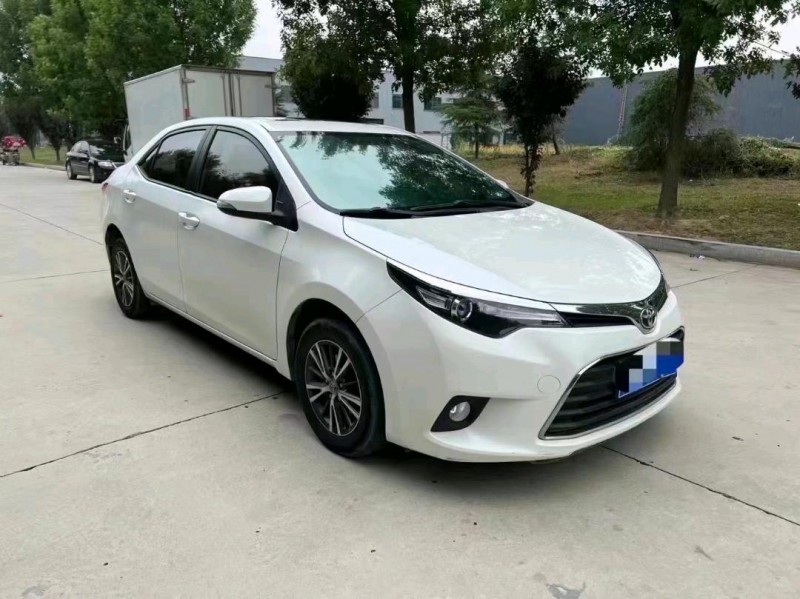 北京16年丰田雷凌2