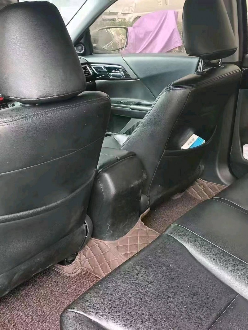 青岛18年本田雅阁3