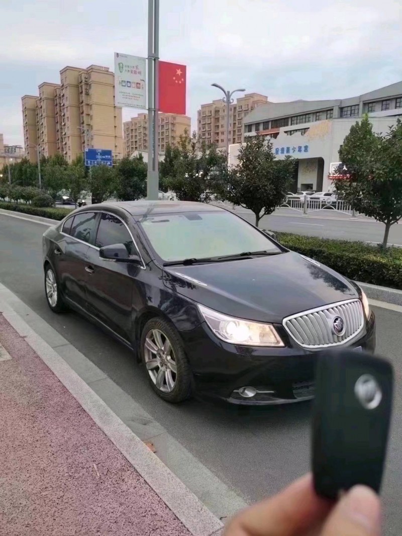 北京11年别克君越3