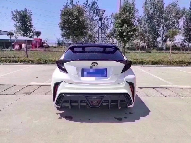 北京21年丰田CHR3